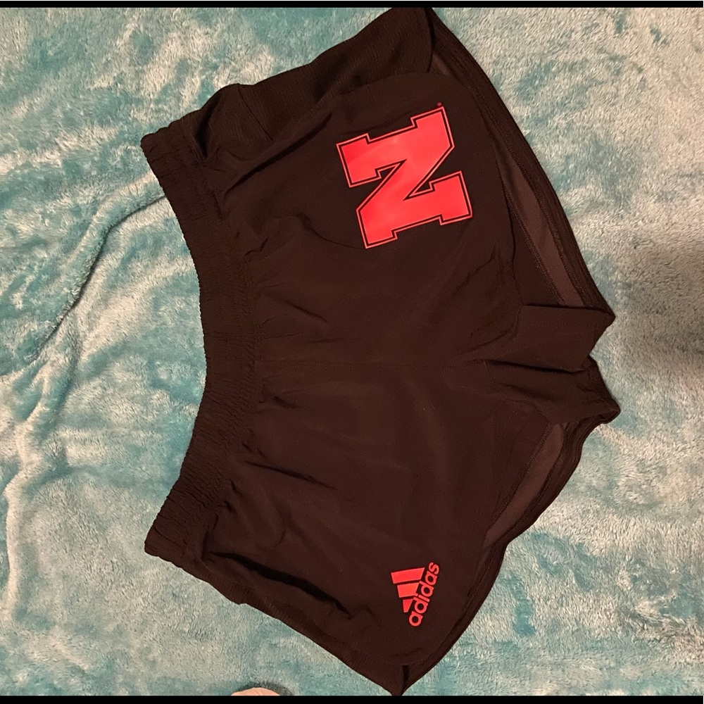 NEBRAKSA Shorts